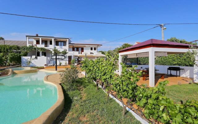 Apartments Goran