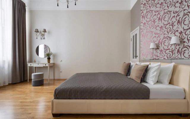 Letyourflat (Лэтюфлэт) на улице Большая Конюшенная 4-6-8