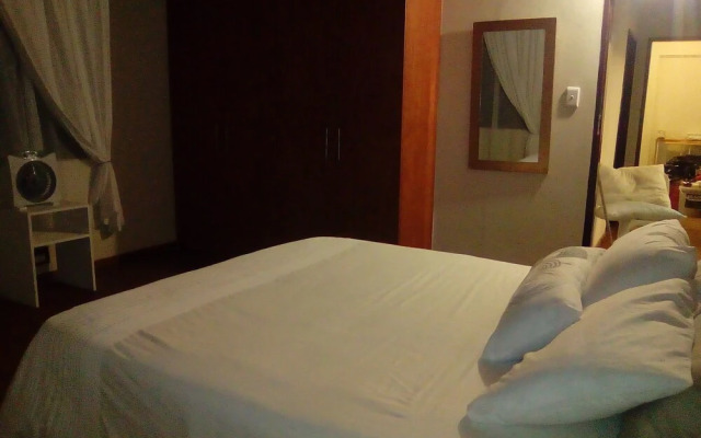 Spacious Downstairs Apartment