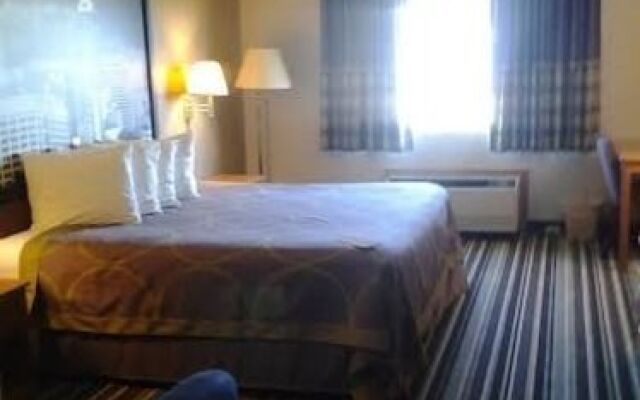 Super 8 Motel - Plymouth