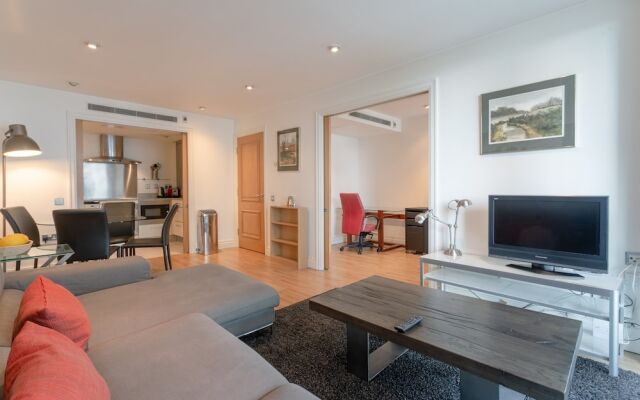 2 Bedroom Apartment in Central London