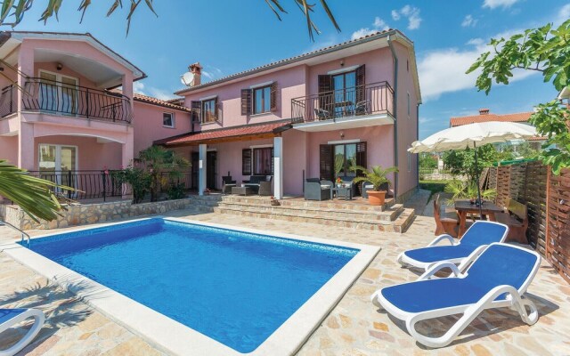 Stunning Home in Labin With Wifi and 5 Bedrooms