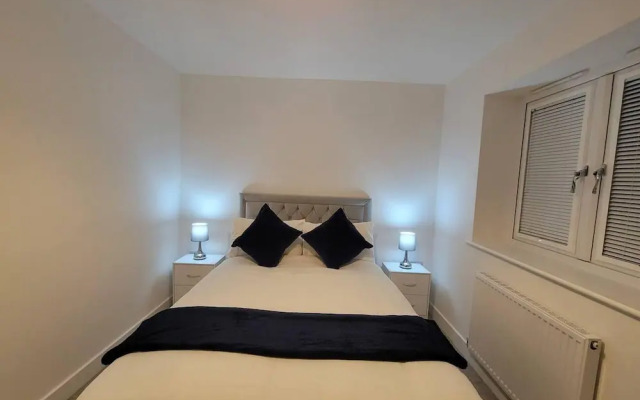 Impeccable 2-bed House in Milton Keynes