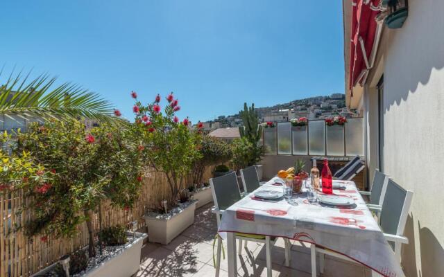 Le Mantega F2 Moderne,Centre Ville, 2 Grandes Terrasses,Climatisation, Ascenseur