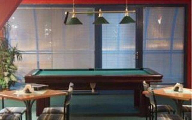 Hotel 222