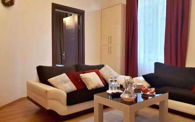 Tbilisi Center Delux Family Apartment