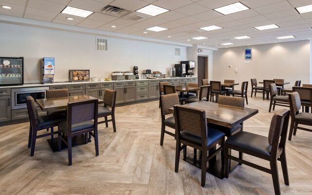 The Hub Middletown Red Bank, BW Signature Collection