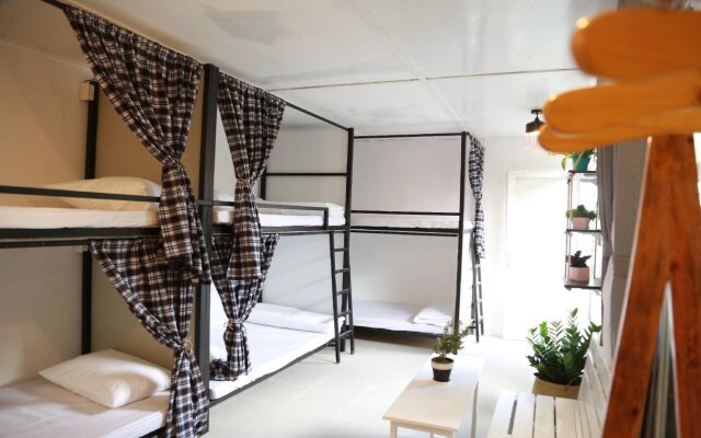 Aurora Homestay - Hostel