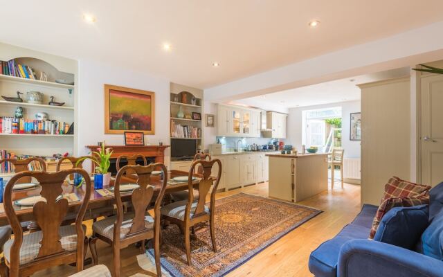 Large Family home in Fulham