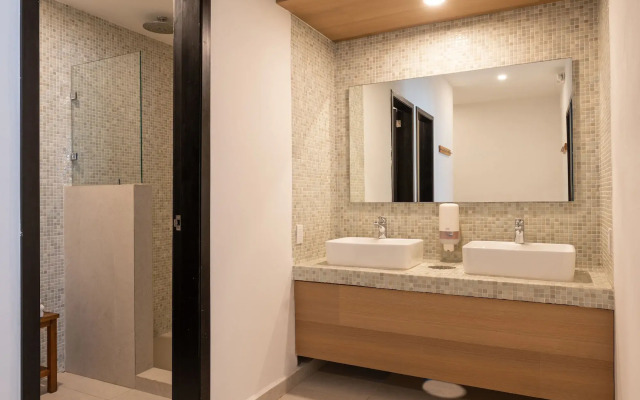 Mayan Monkey Hotel & Hostel Tulum