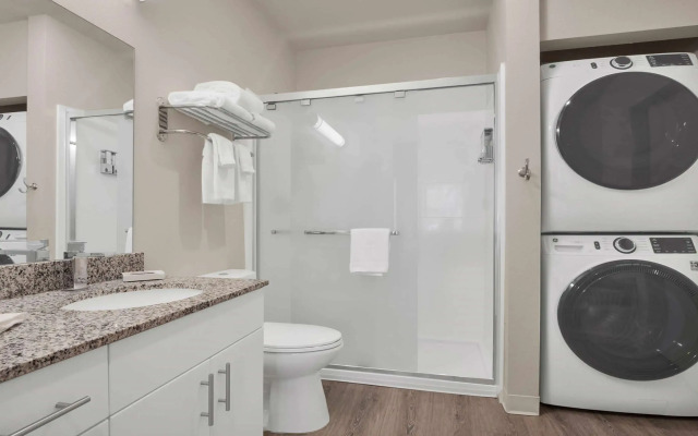 WaterWalk Extended Stay by Wyndham Charlotte - Arrowood