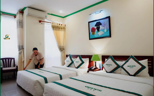 Green Hotel