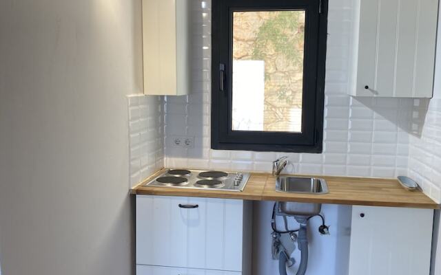 Cedar 1-bed House With Stunning Views