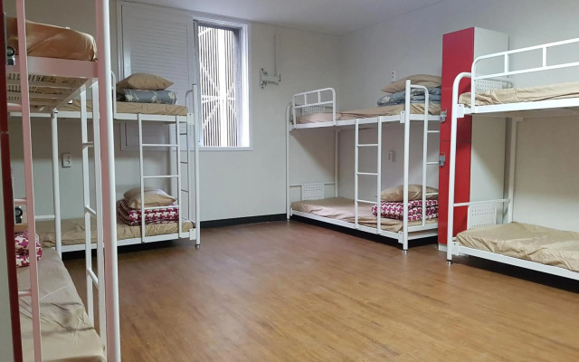 Kimchee Busan Downtown Guesthouse - Hostel