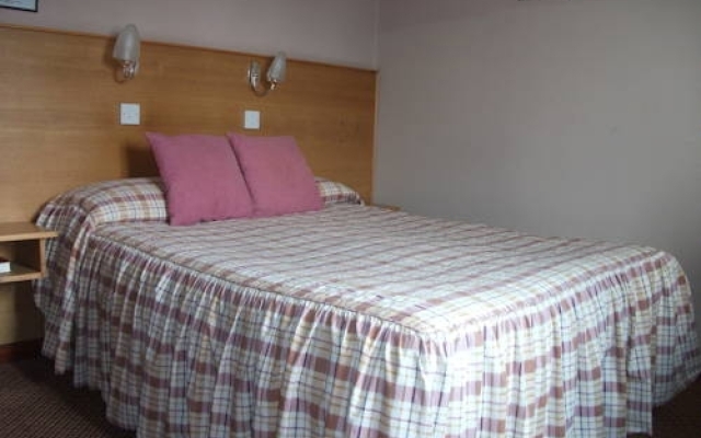 Whin Park Guest House