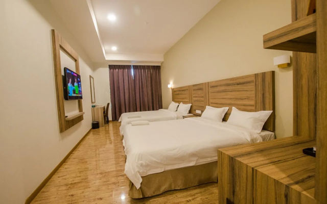 Grand Wonderful Hotel – Guest Rooms – Sibu