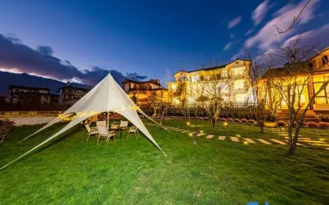 Yishan Banye Homestay (Longqi Wharf Branch)