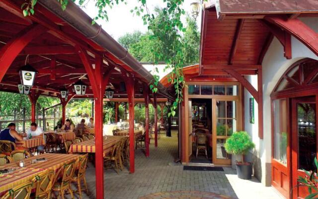 Fehér Hattyú Panzió