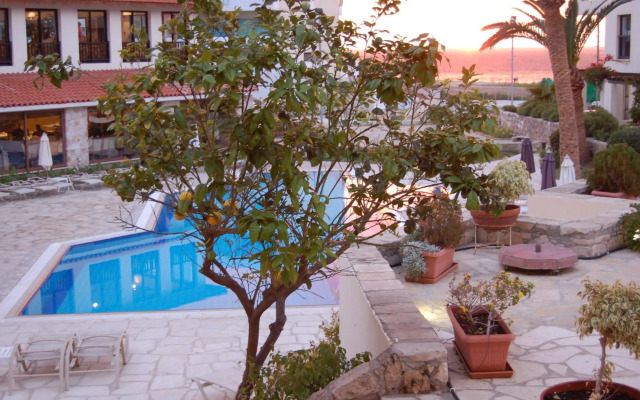 Panareti Paphos Resort