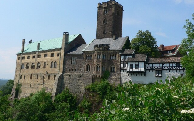 Detached Property With Large Garden in Bad Tabarz spa