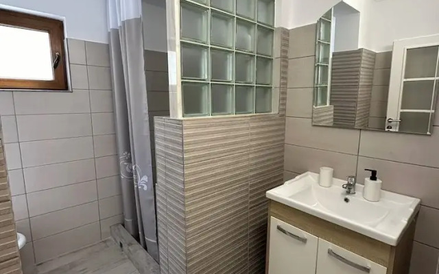 Serenity Apartments and Studios