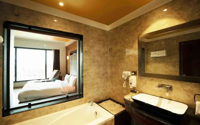 Crescent Spa And Resorts Indore