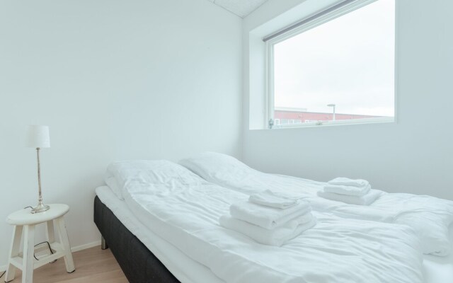 Delightful 2 Bedroom Apt | Balcony | Parking