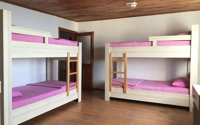 Yeşil Apart Pansiyon