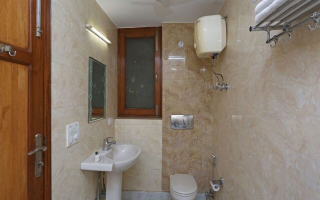 OYO 14445 Cyber Inn