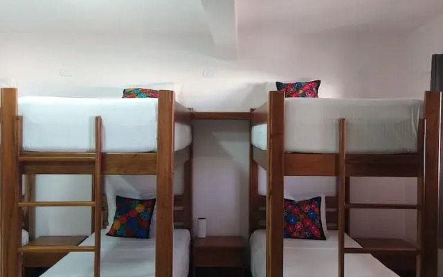 Itza Hotel Akumal - Hotel - Hostel