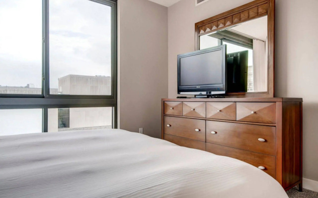 Global Luxury Suites at Tasman