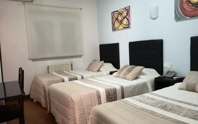 Hotel 4 Estações