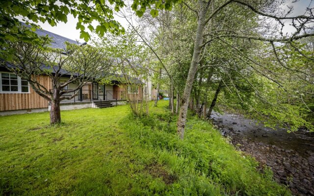 Loch Ness Bunk Inn