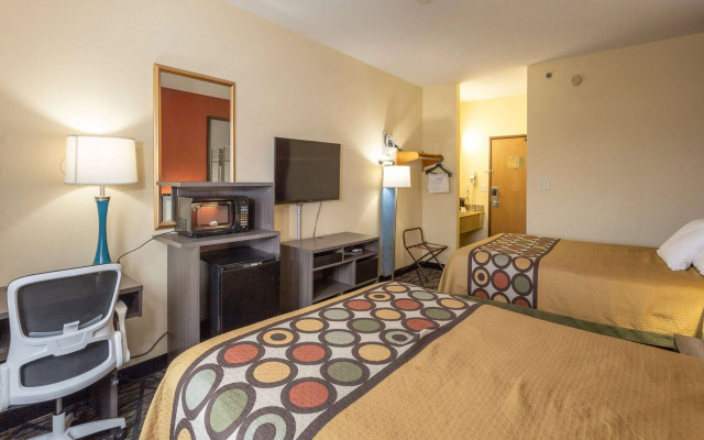 Super 8 by Wyndham Big Rapids