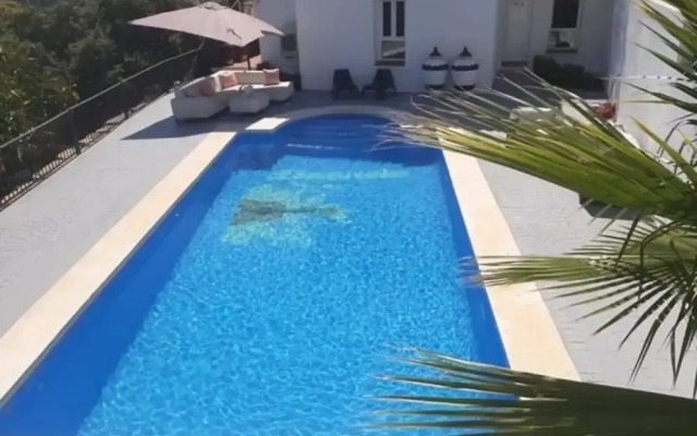 New Luxery Villa With Big Pool