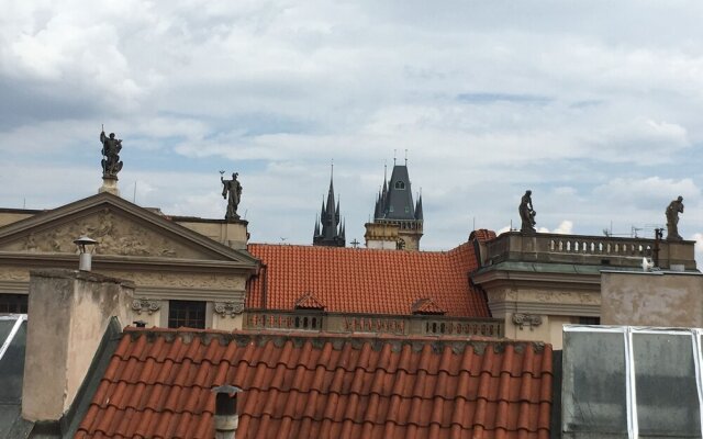 Incredible 2Br Loft in Heart of Prague