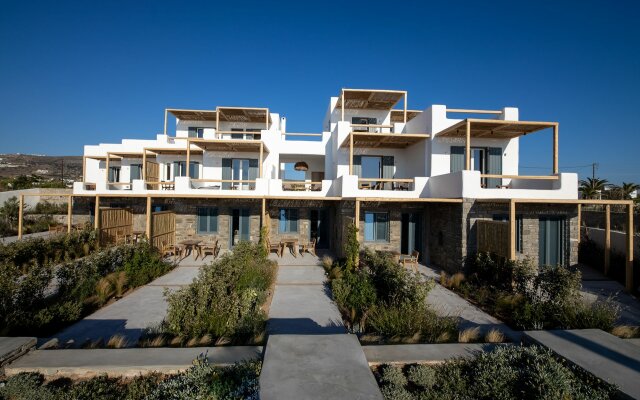 Seesoo Paros Beachfront Resort