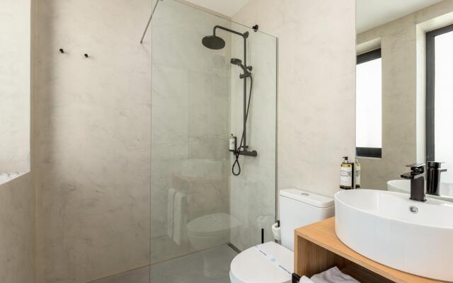 Feel Porto Pinot Townhouse