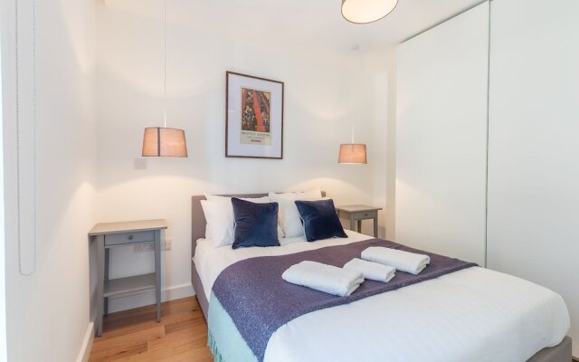 New Stylish 2 Bedroom Flat With Balcony Shoreditch