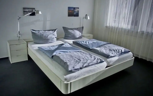 Christel Modern Retreat