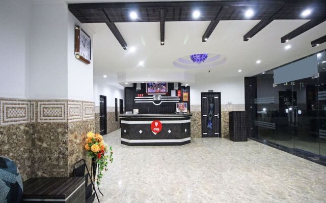 OYO 5093 Hotel Broadway