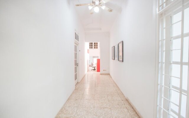 Super OYO 332 Residence G17 Kemang