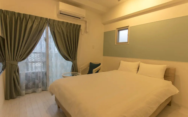 Y‘ Rise To Hotel Itoman