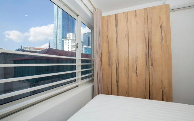 Sumitomo Tower-1 Bed Apartment & Hotel