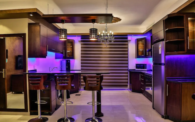 Deluxe Apartments