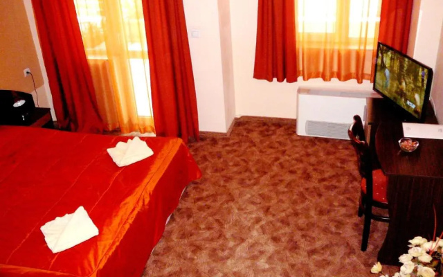 Hotel Akvaya
