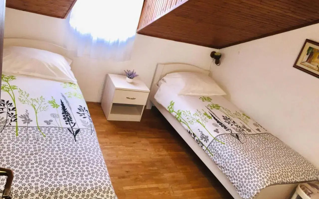 Rooms Megi