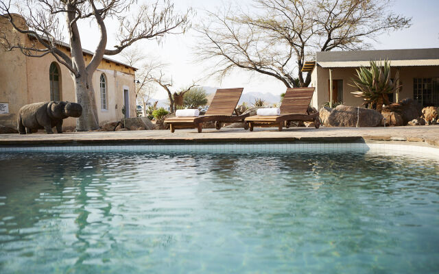 Solitaire Lodge
