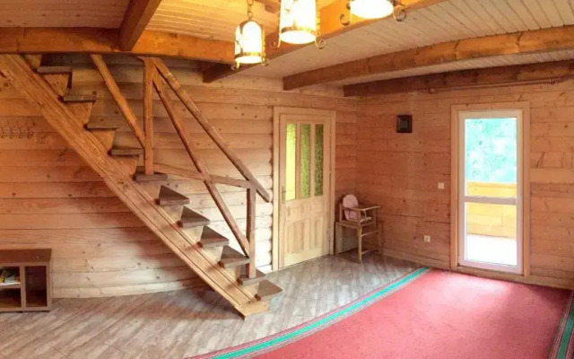 Villa PidStromom
