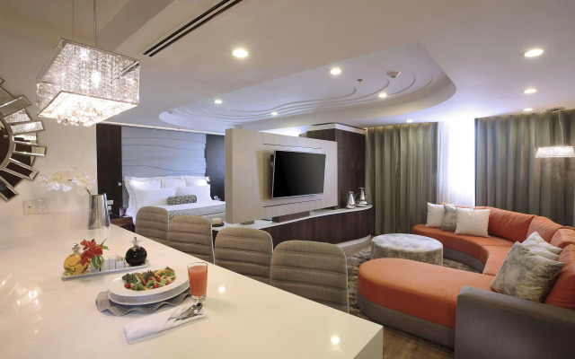 HS HOTSSON Hotel Querétaro